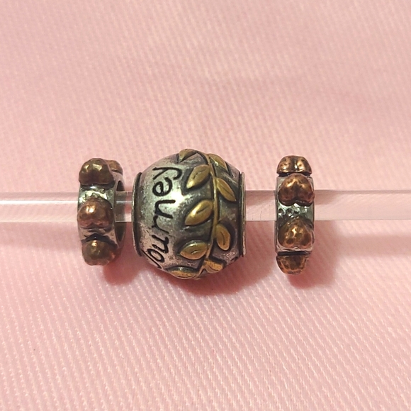 Brighton Art & Soul Mini Hearts Spacer - Picture 1 of 3